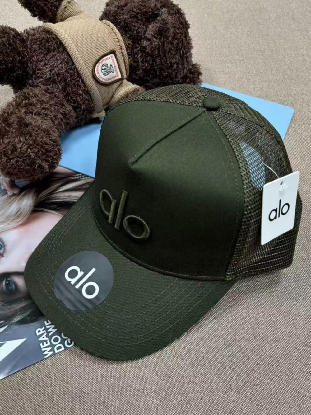 🏝Alo Yoga District Trucker Hat Covert Green - Picture 2 of 4